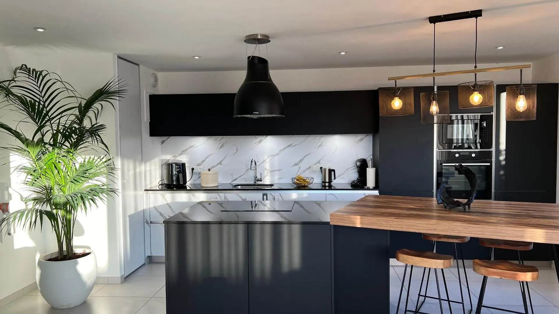 Warm Apartment + Private Free Park. Vetraz-Monthoux