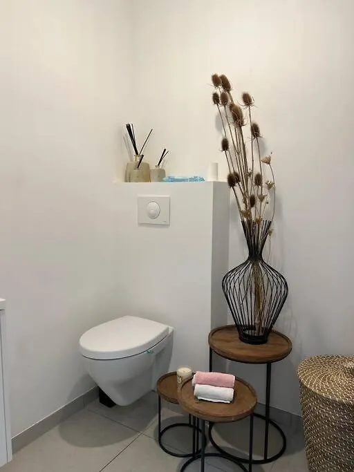 Warm Apartment + Private Free Park. Vetraz-Monthoux 0*,  France